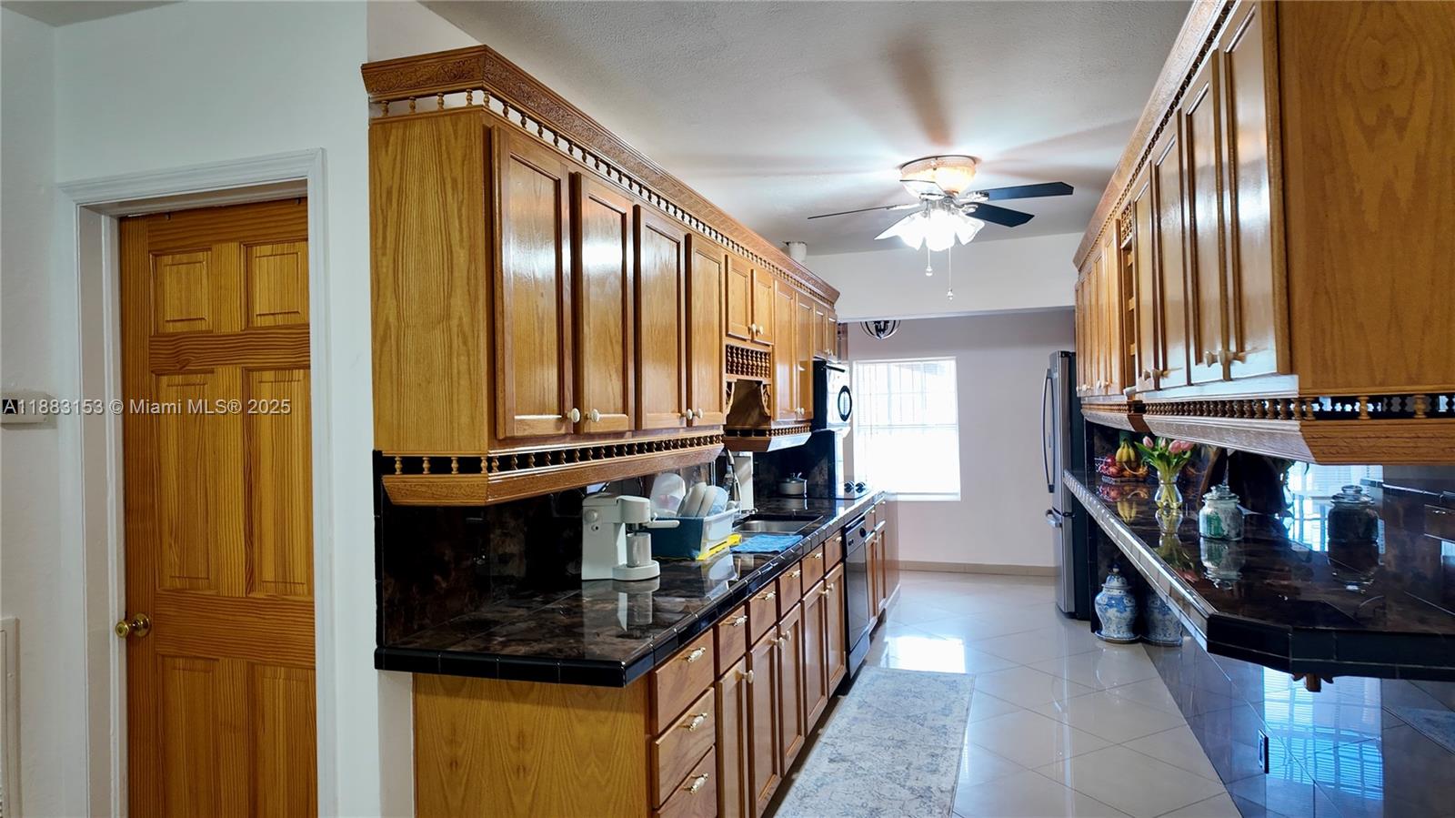   /  3059 sq. ft. $ 2025-09-23 0 Photo