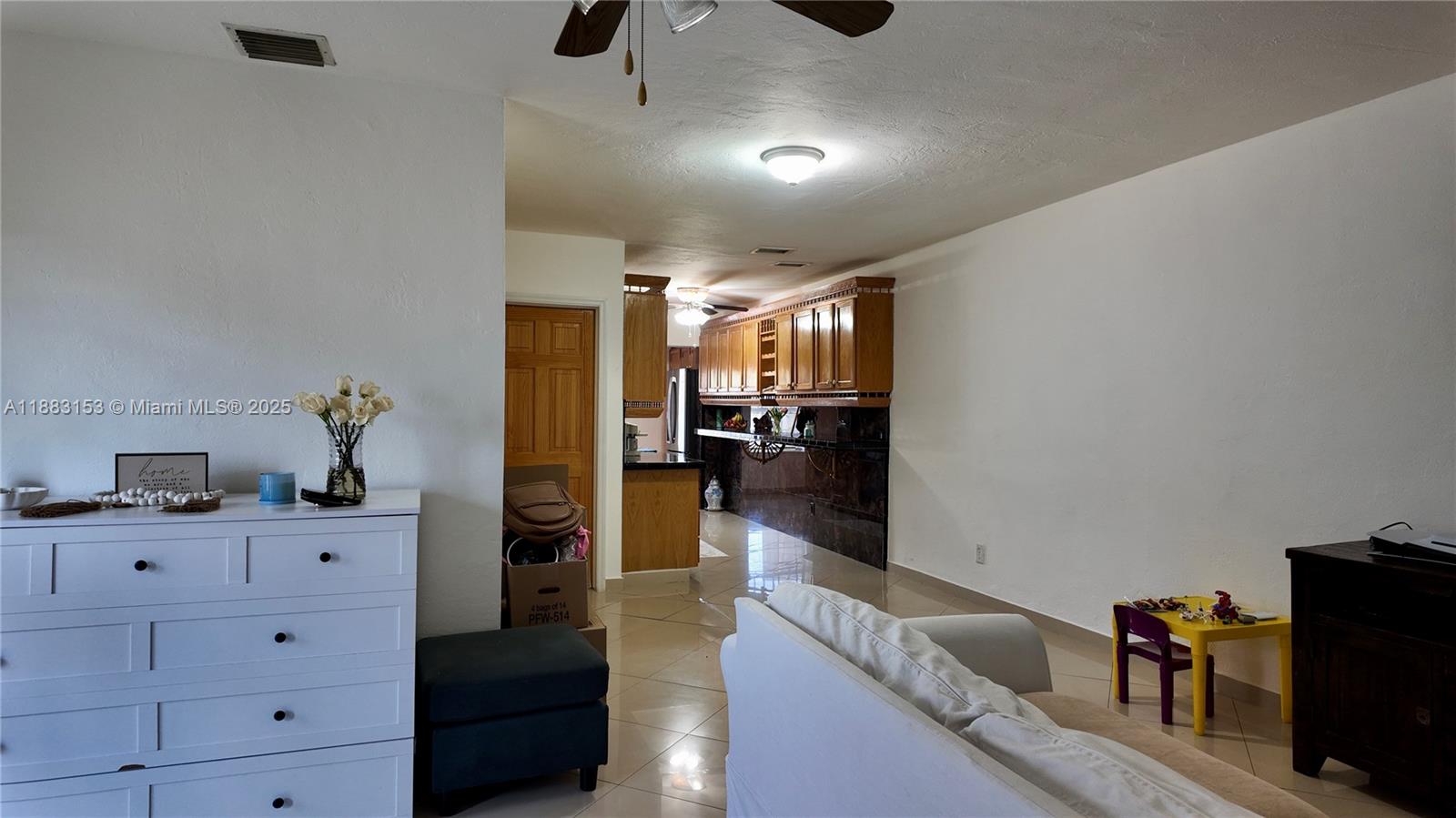   /  3059 sq. ft. $ 2025-09-23 0 Photo
