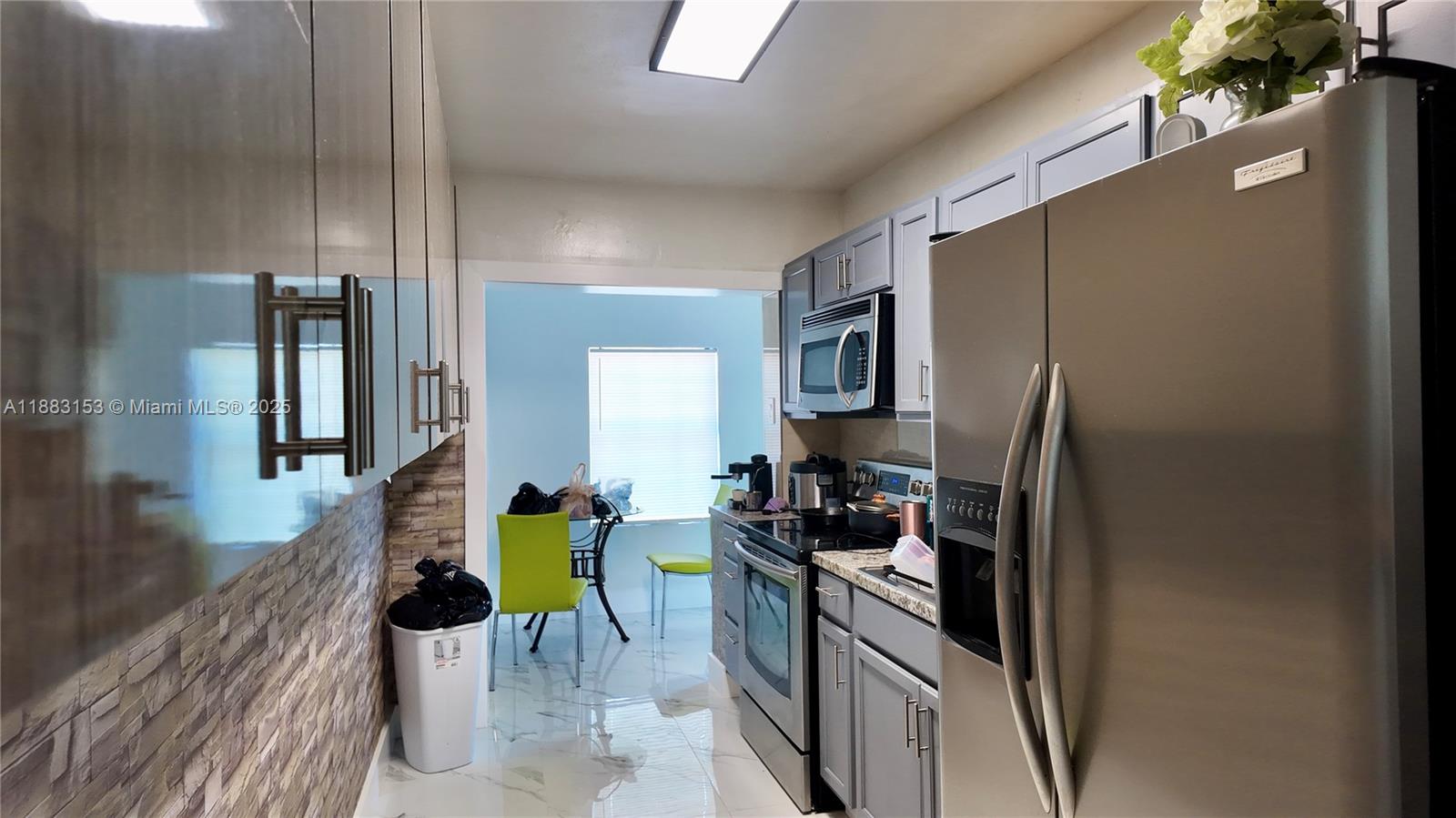   /  3059 sq. ft. $ 2025-09-23 0 Photo