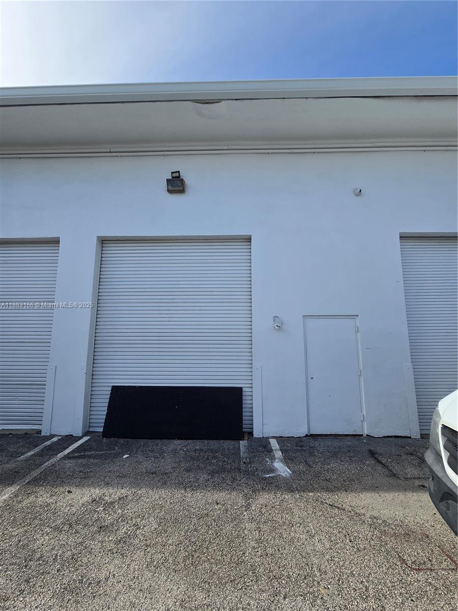 11917  /   sq. ft. $ 2025-09-23 0 Photo