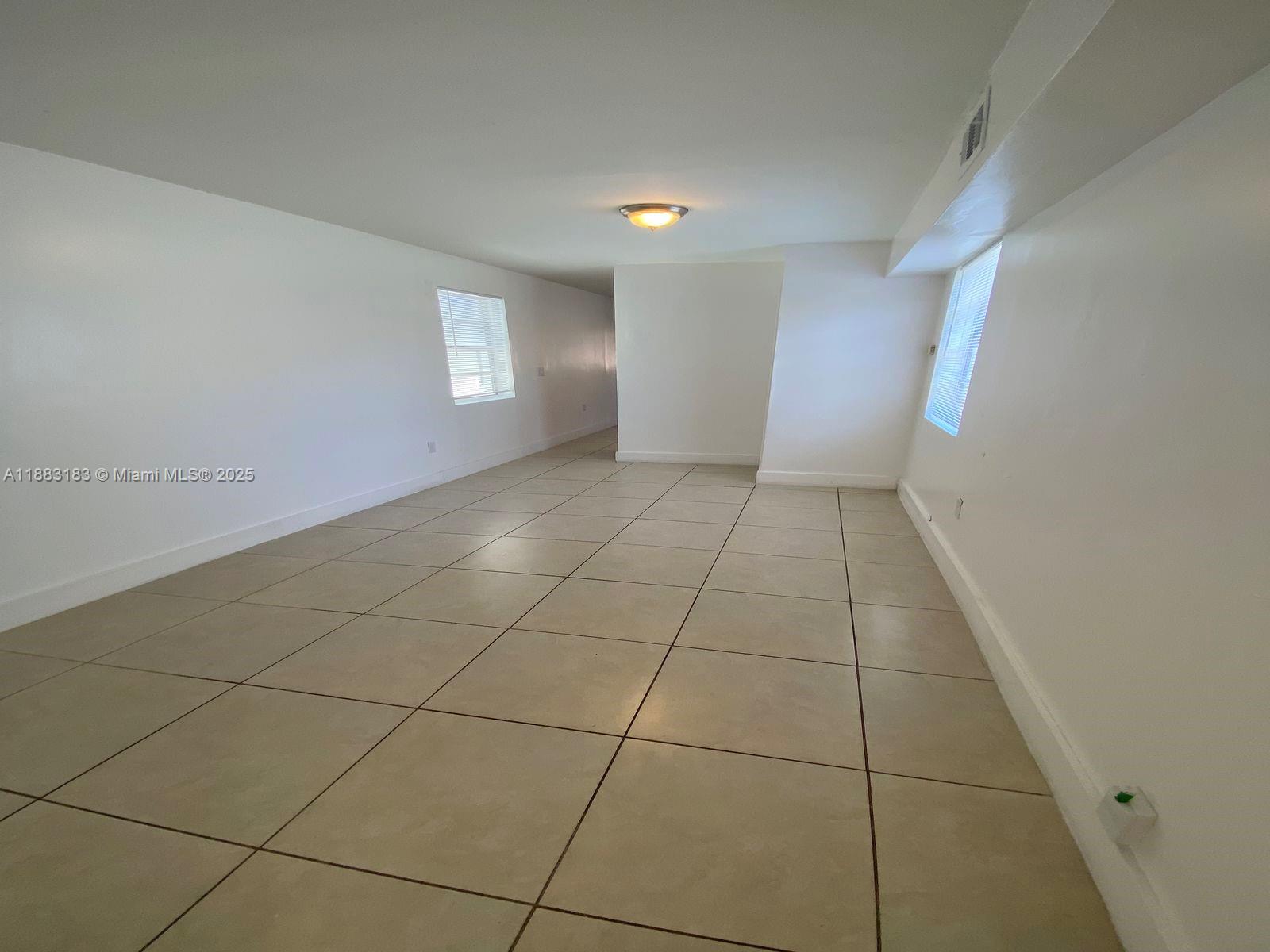   /  3138 sq. ft. $ 2025-09-23 0 Photo