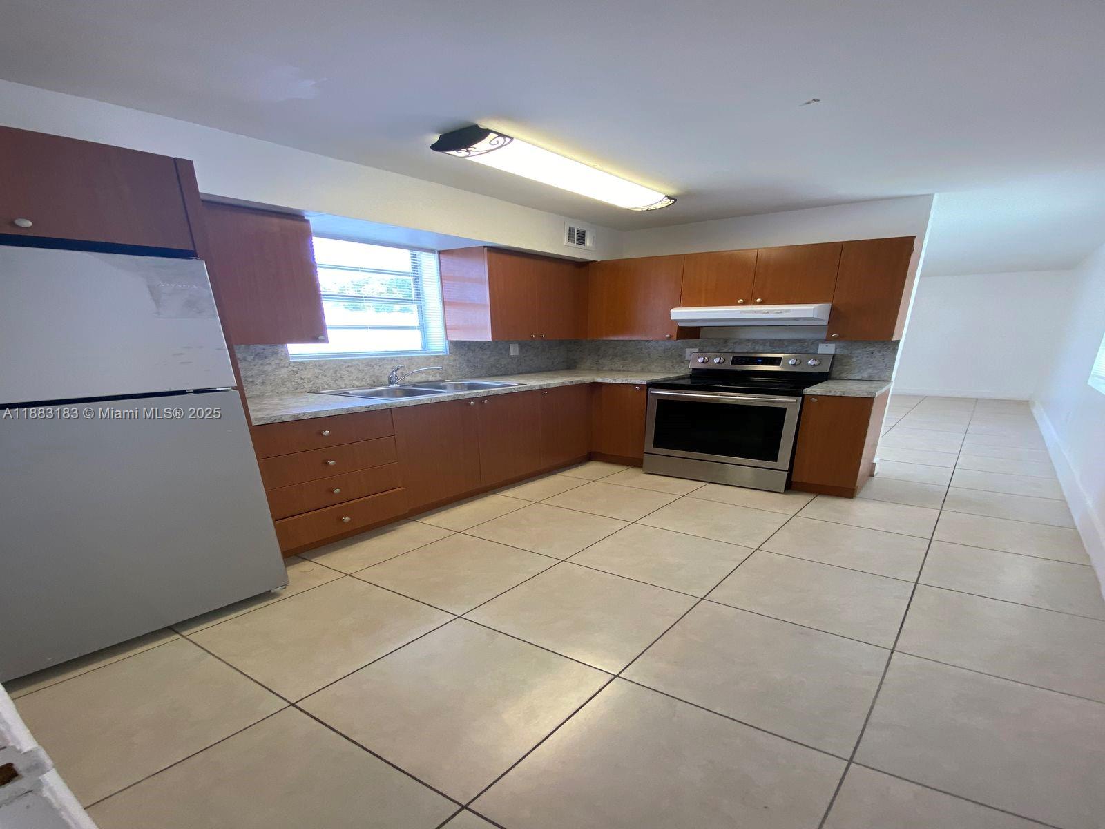   /  3138 sq. ft. $ 2025-09-23 0 Photo
