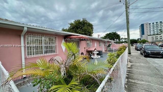   /  2052 sq. ft. $ 2025-09-23 0 foto