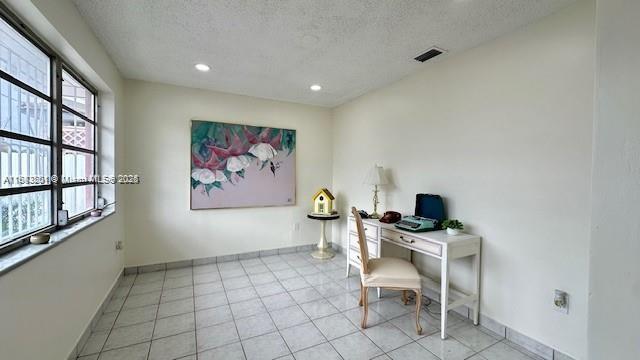   /  2052 sq. ft. $ 2025-09-23 0 foto