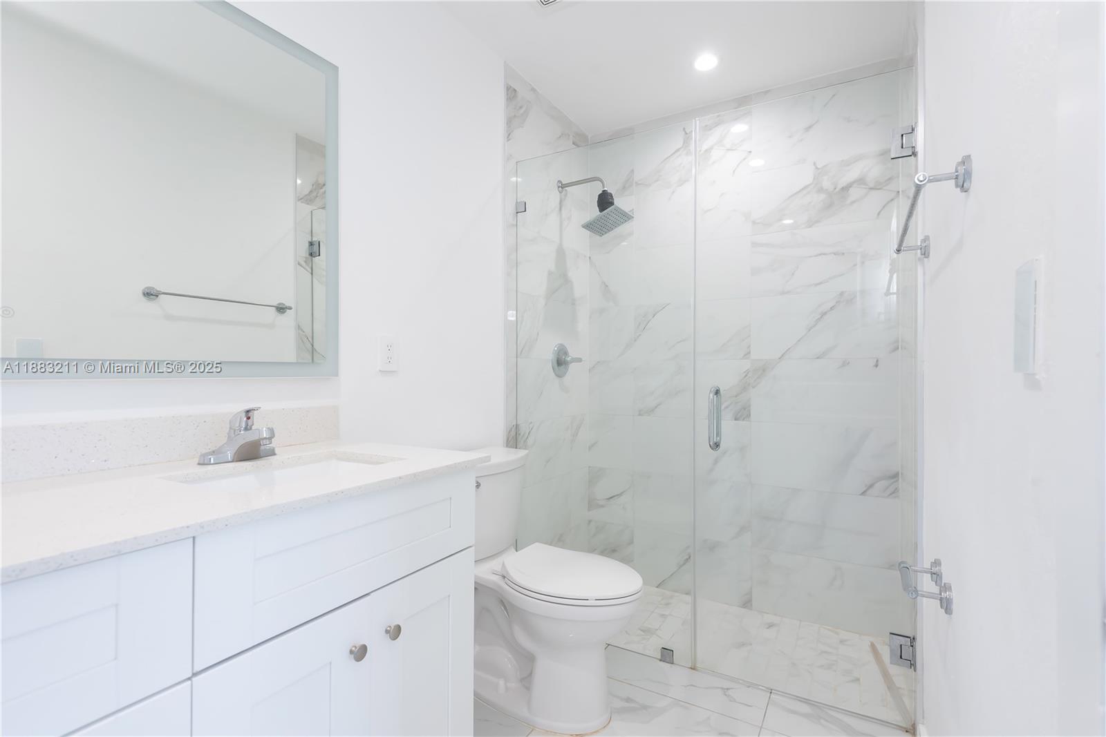   /  1998 sq. ft. $ 2025-09-23 0 Photo
