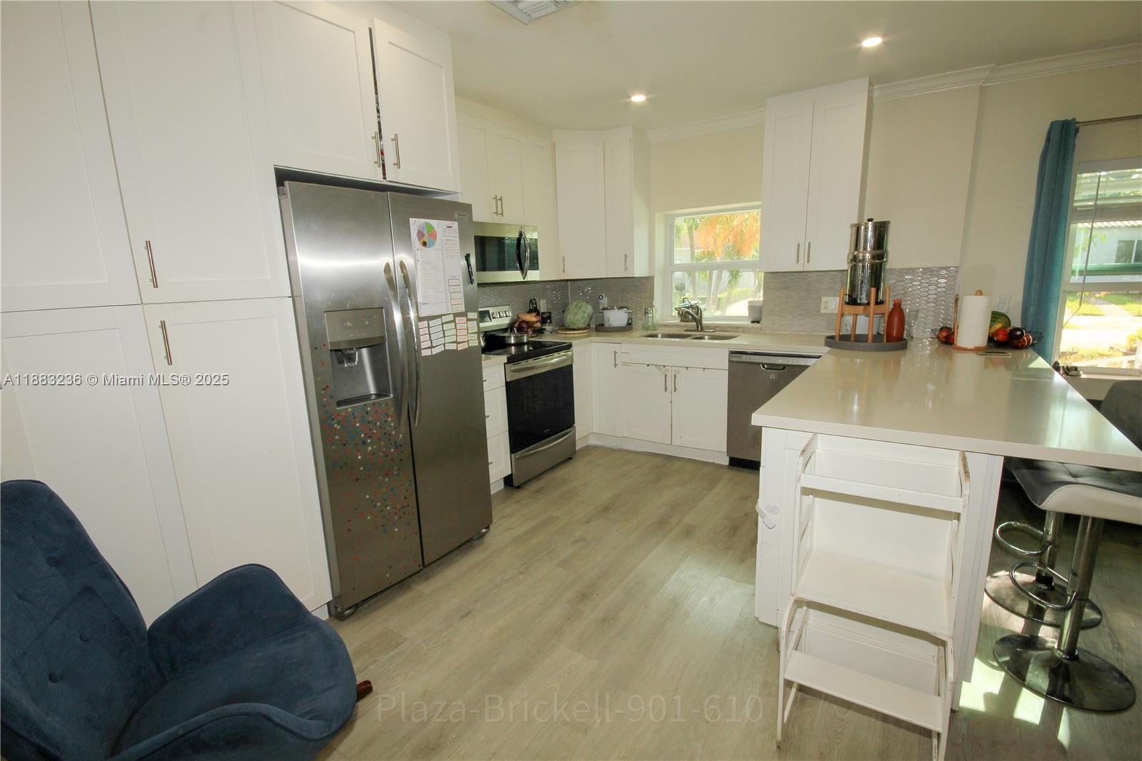   /   sq. ft. $ 2025-09-23 0 Photo
