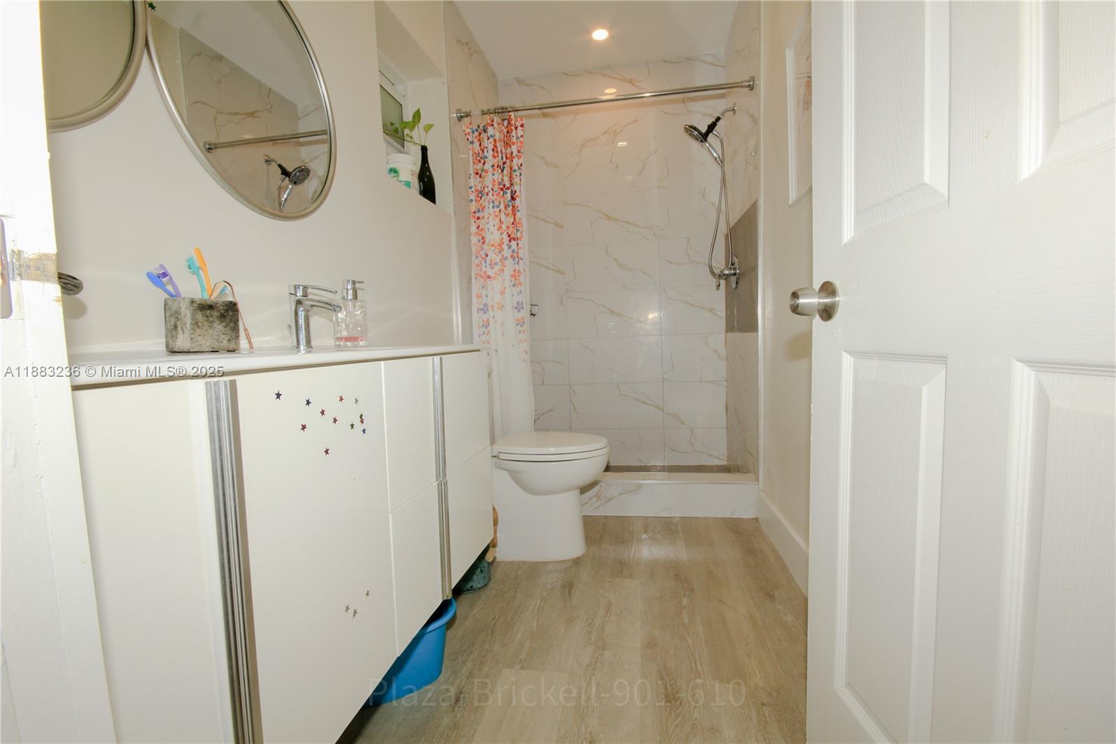   /   sq. ft. $ 2025-09-23 0 Photo