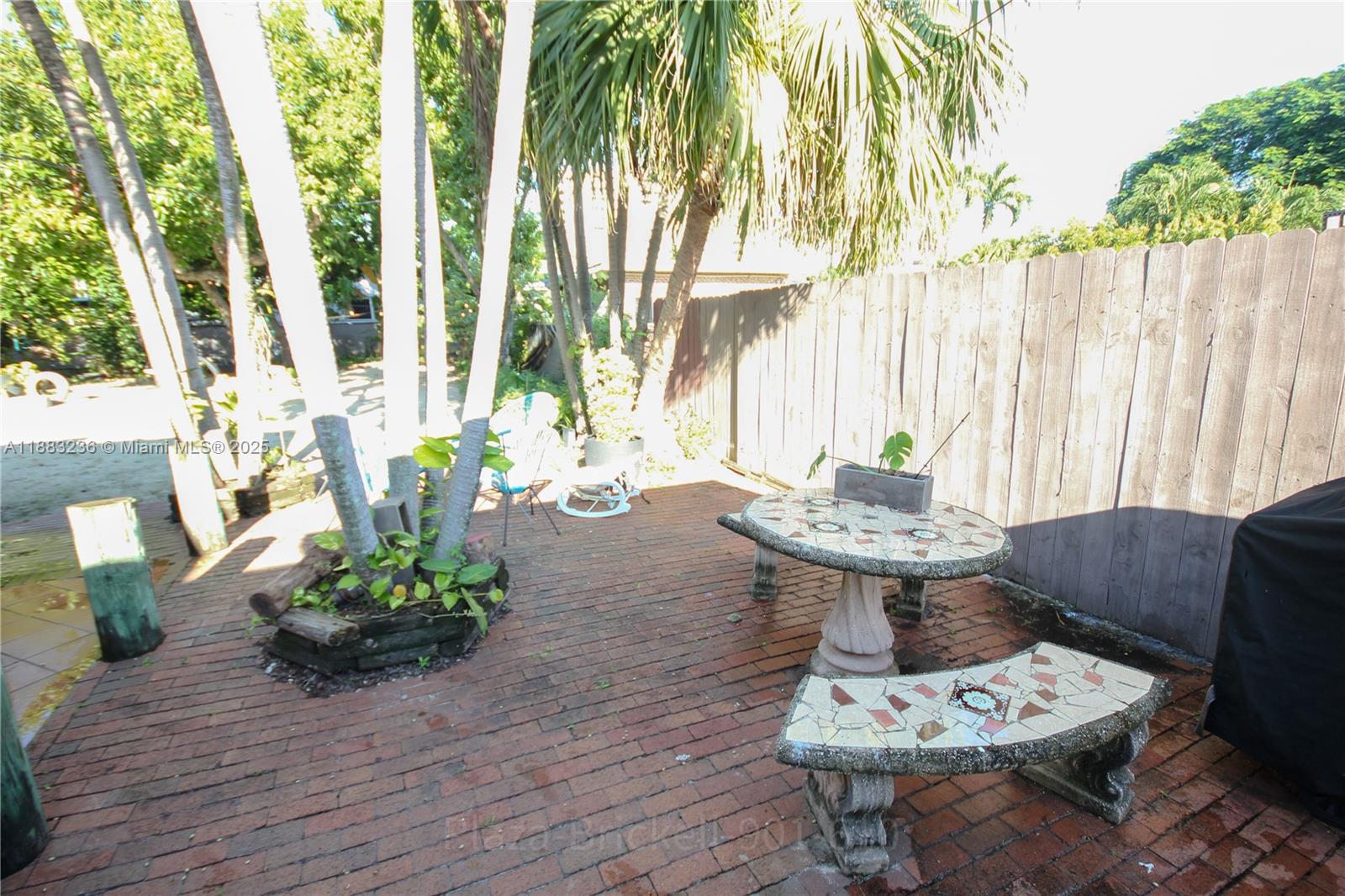   /   sq. ft. $ 2025-09-23 0 Photo