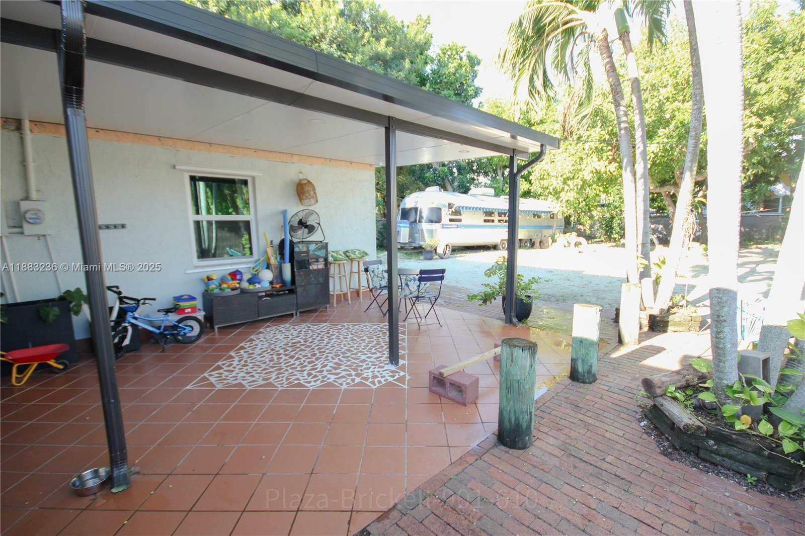   /   sq. ft. $ 2025-09-23 0 Photo