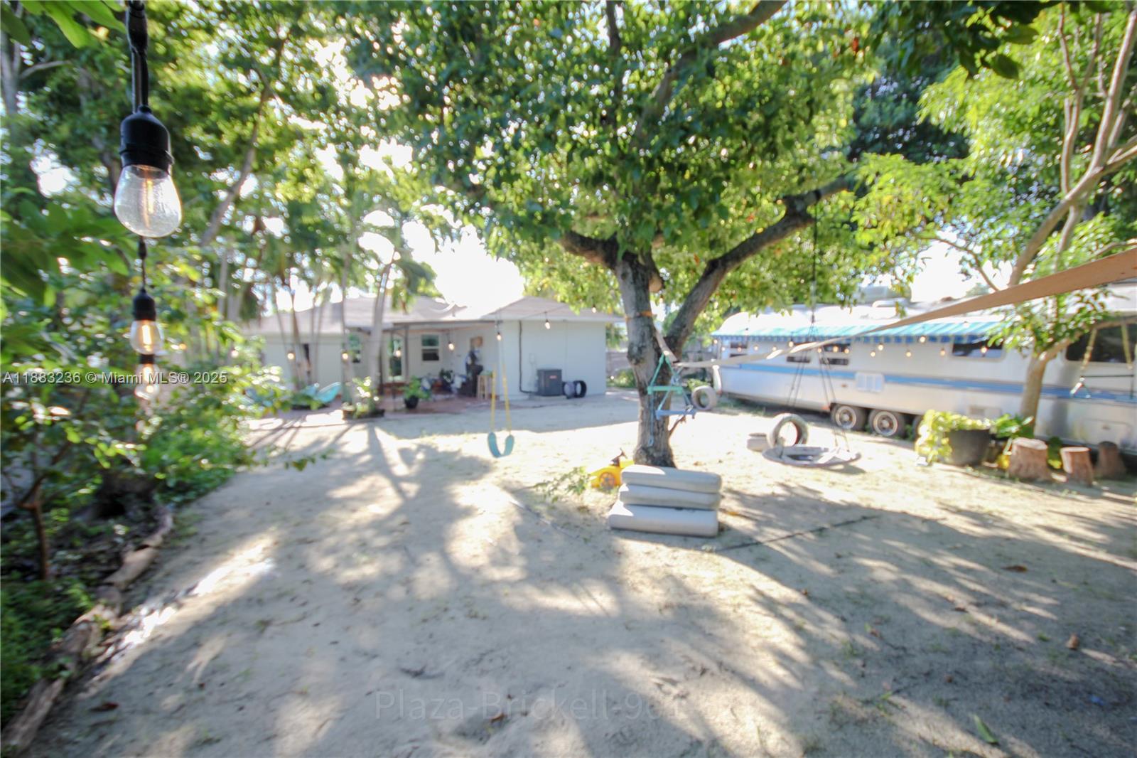   /   sq. ft. $ 2025-09-23 0 Photo