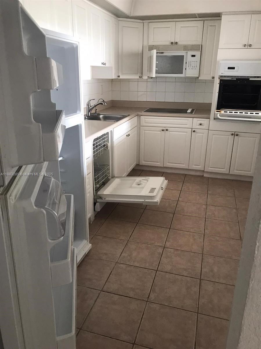 Photo of 19380 Collins Ave  #319, Sunny Isles Beach, Florida, 33160 - 