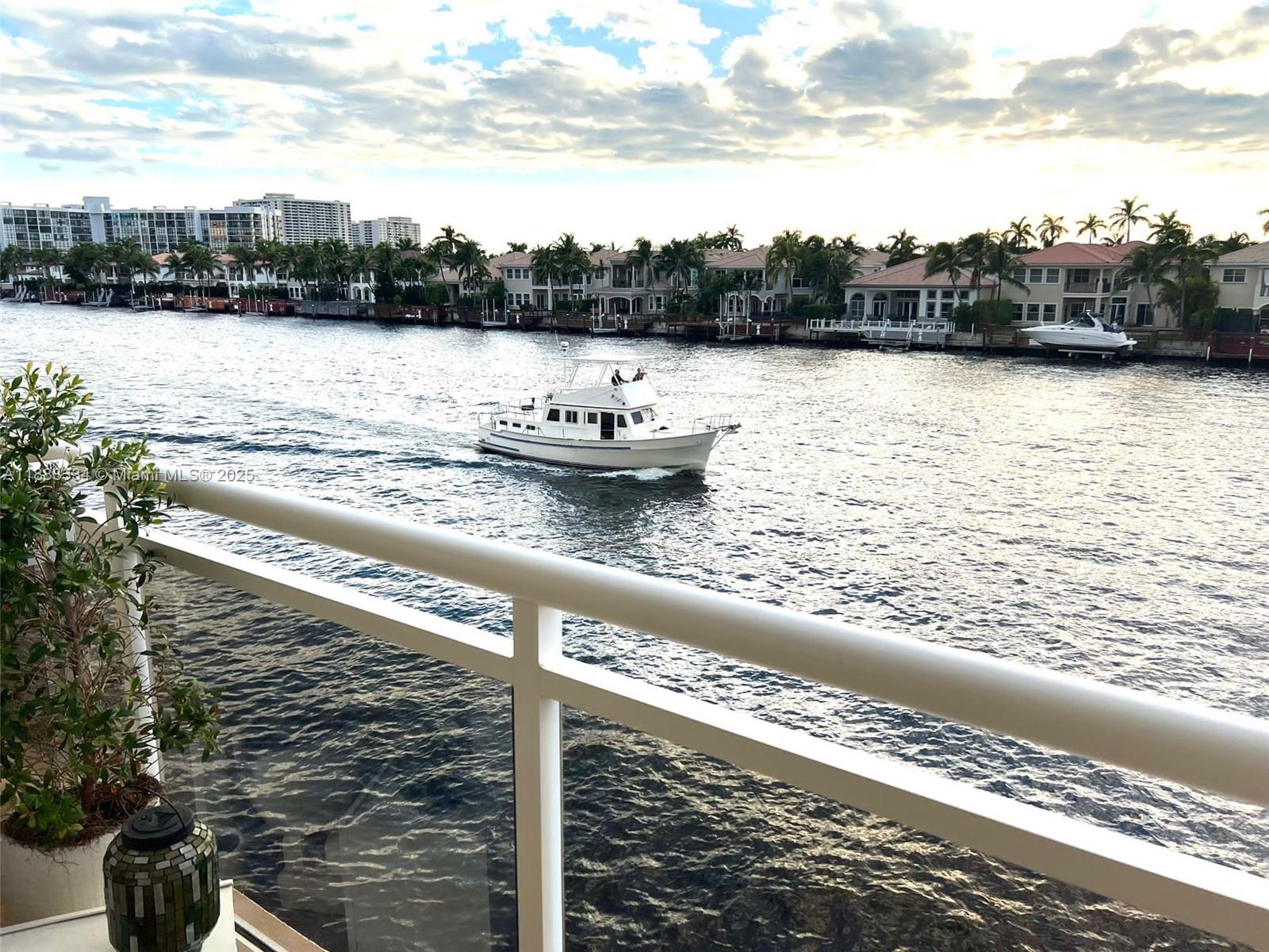 Photo of 1600 Ocean Dr  #3D, Hollywood, Florida, 33019 - 