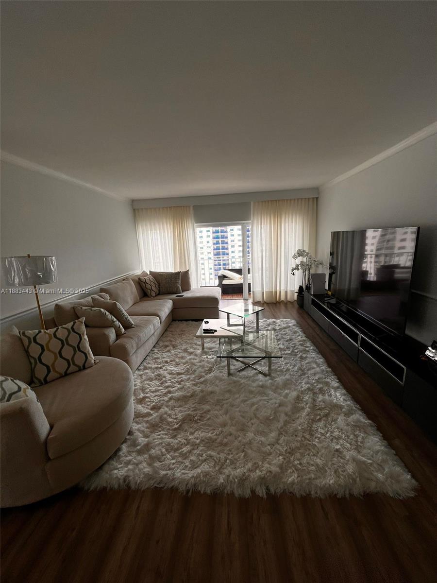 1021 2 / 2 1350 sq. ft. $ 2025-09-23 0 Photo