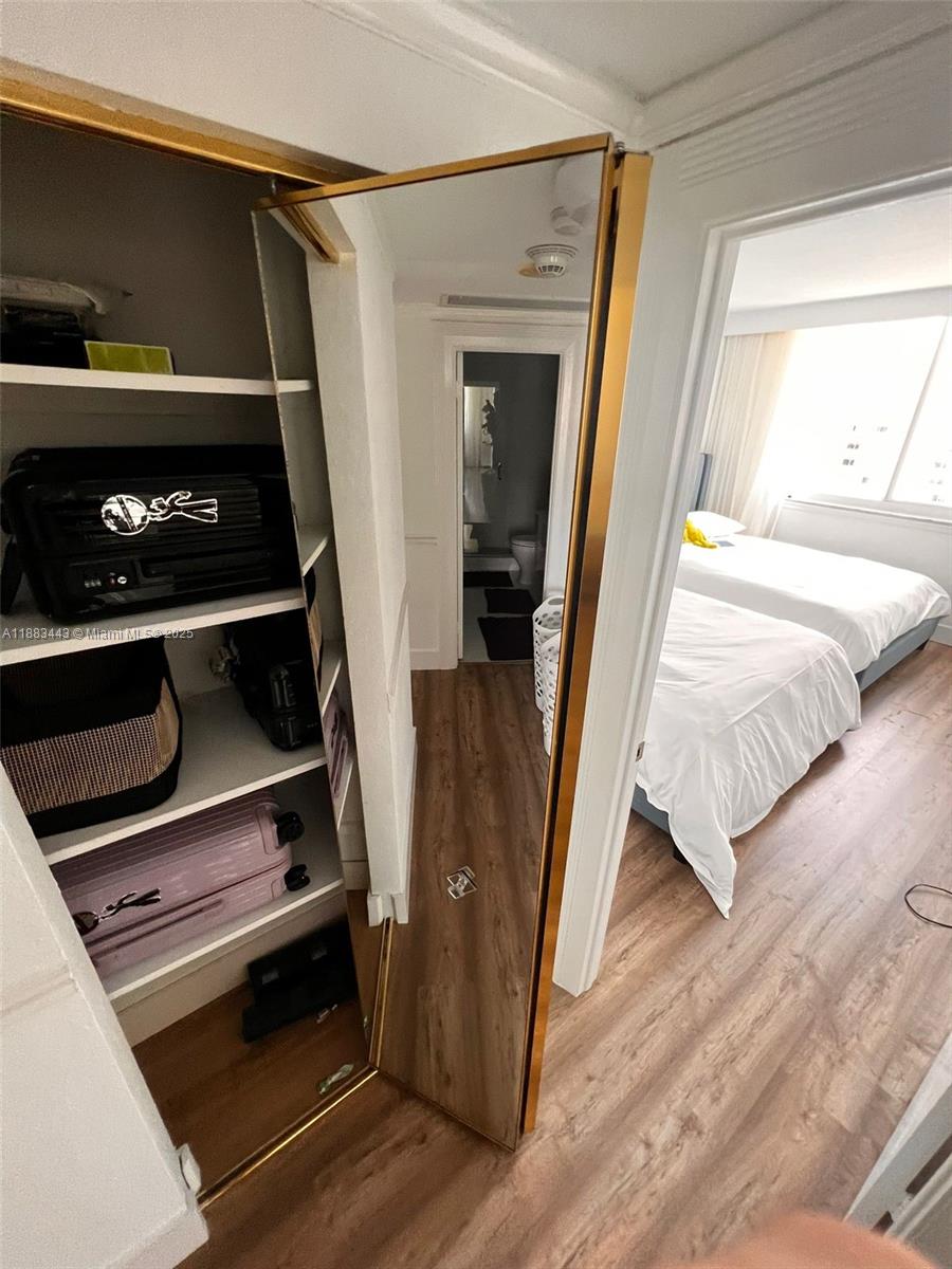1021 2 / 2 1350 sq. ft. $ 2025-09-23 0 Photo