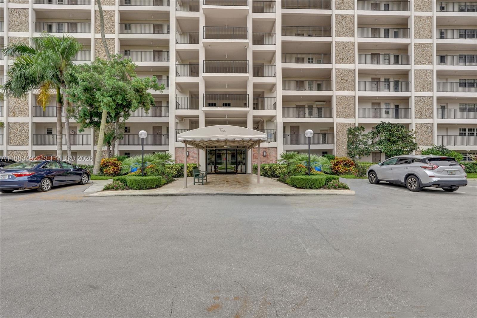 See details 501 3 / 2 1390 sq. ft. $ 2026-07-06 0 Photo