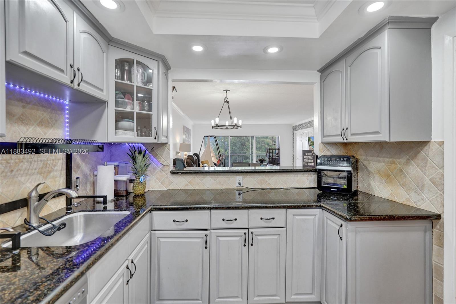 See details 501 3 / 2 1390 sq. ft. $ 2026-07-06 0 Photo