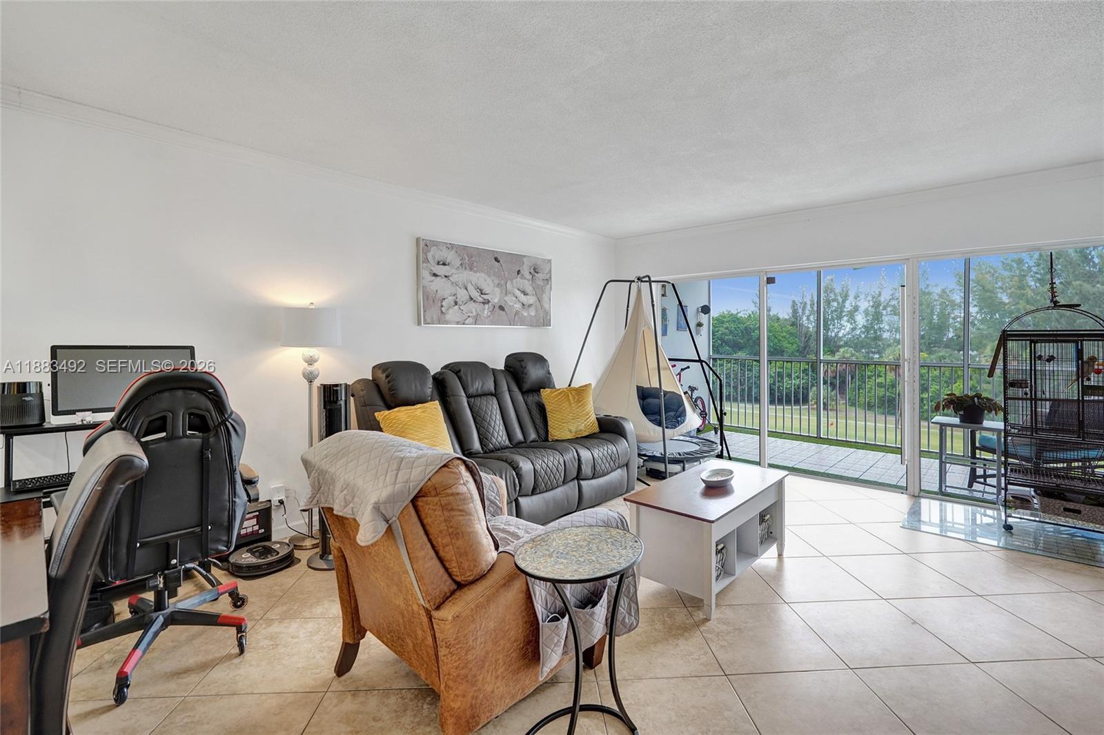 See details 501 3 / 2 1390 sq. ft. $ 2026-07-06 0 Photo