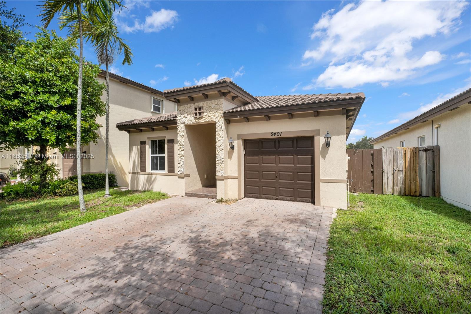 2401 4 / 2 1400 sq. ft. $ 2025-10-24 0 Photo