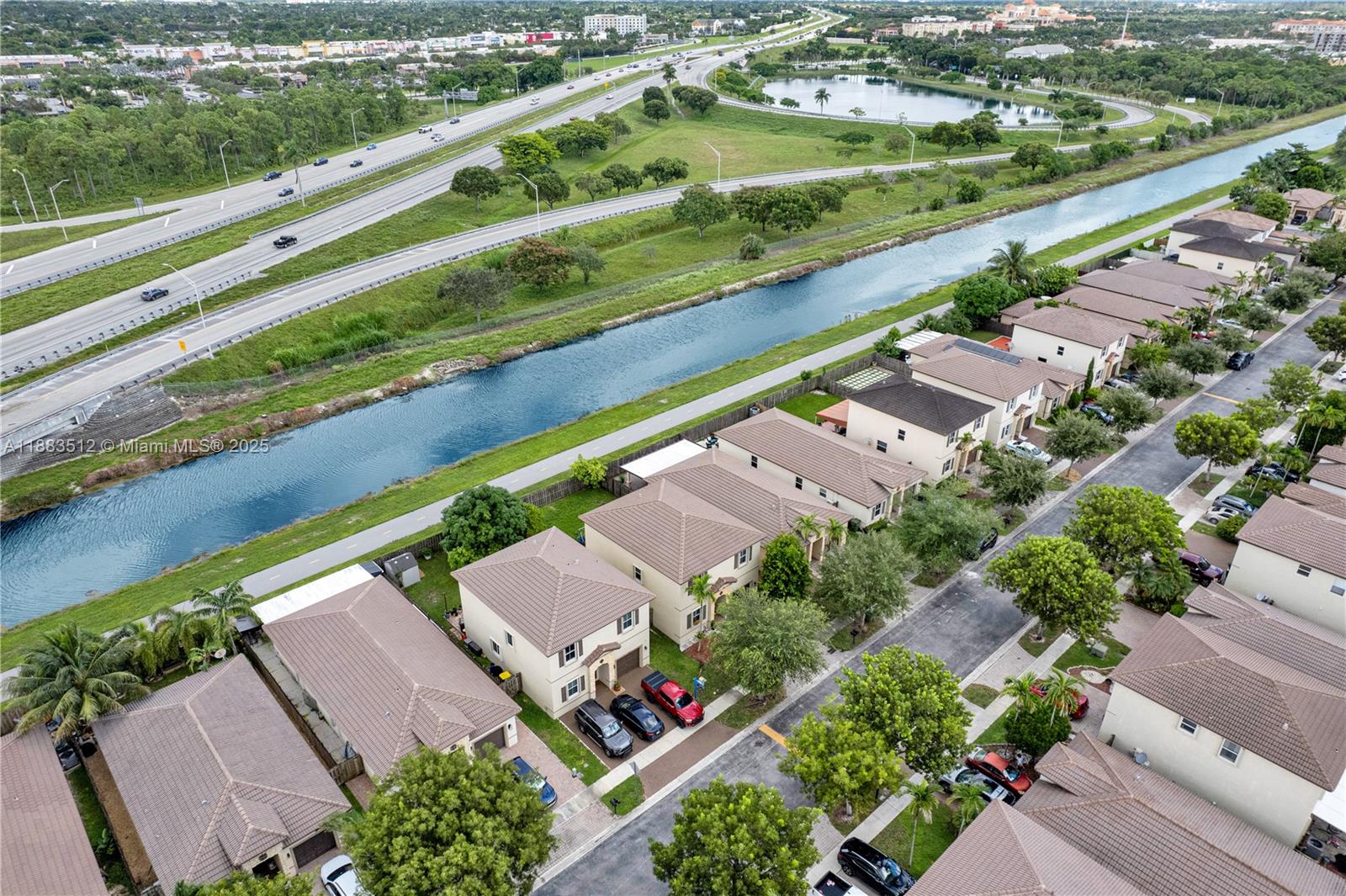 2401 4 / 2 1400 sq. ft. $ 2025-10-24 0 Photo