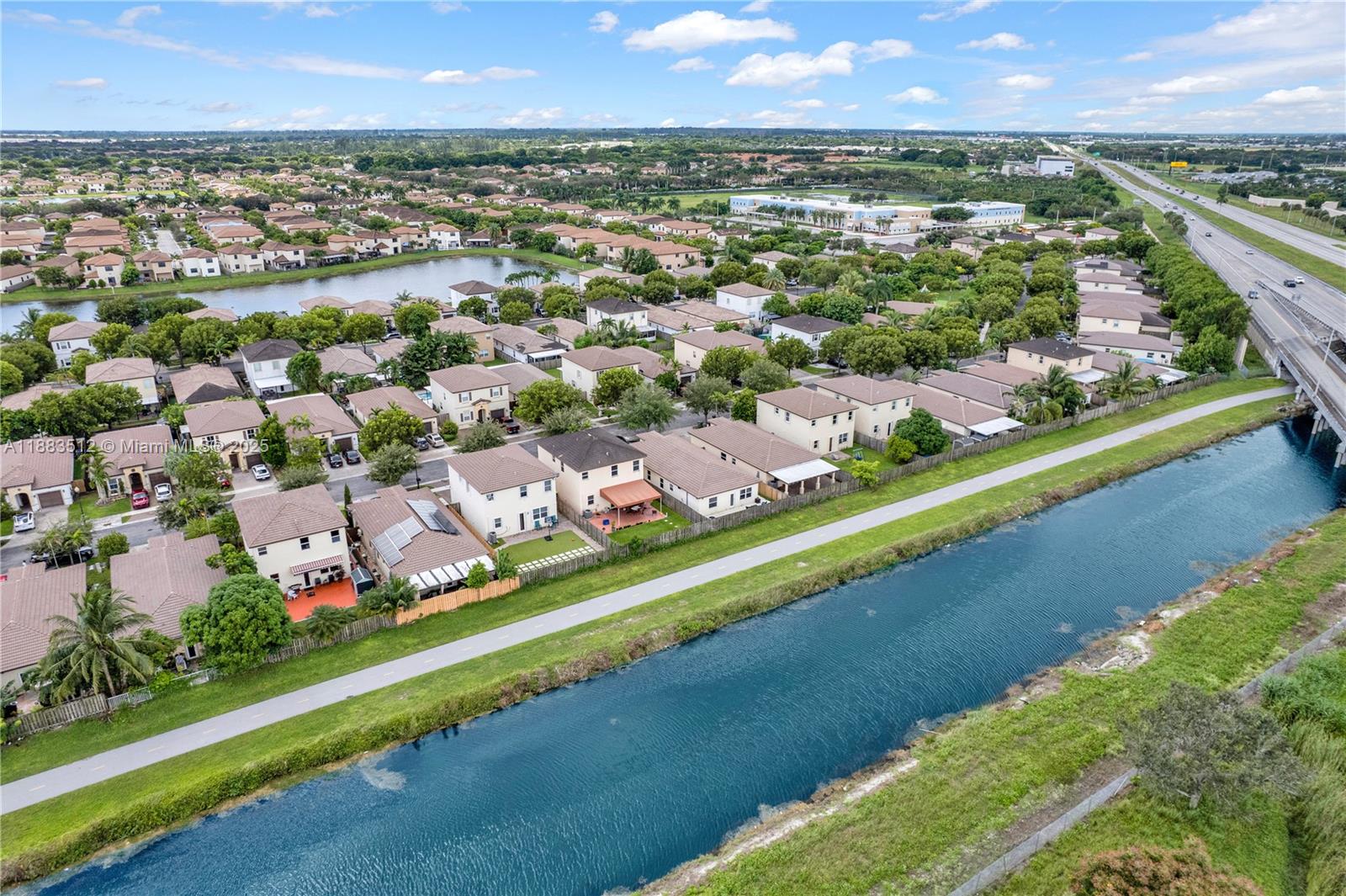 2401 4 / 2 1400 sq. ft. $ 2025-10-24 0 Photo