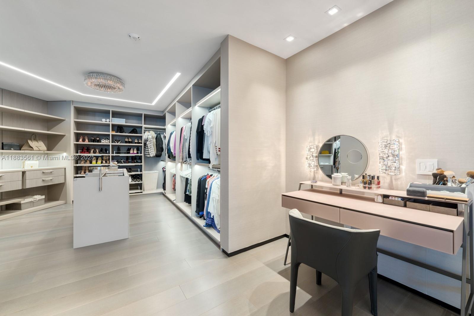 Photo of 18555 Collins Ave  #PH-1, Sunny Isles Beach, Florida, 33160 - Primary Dressing Room