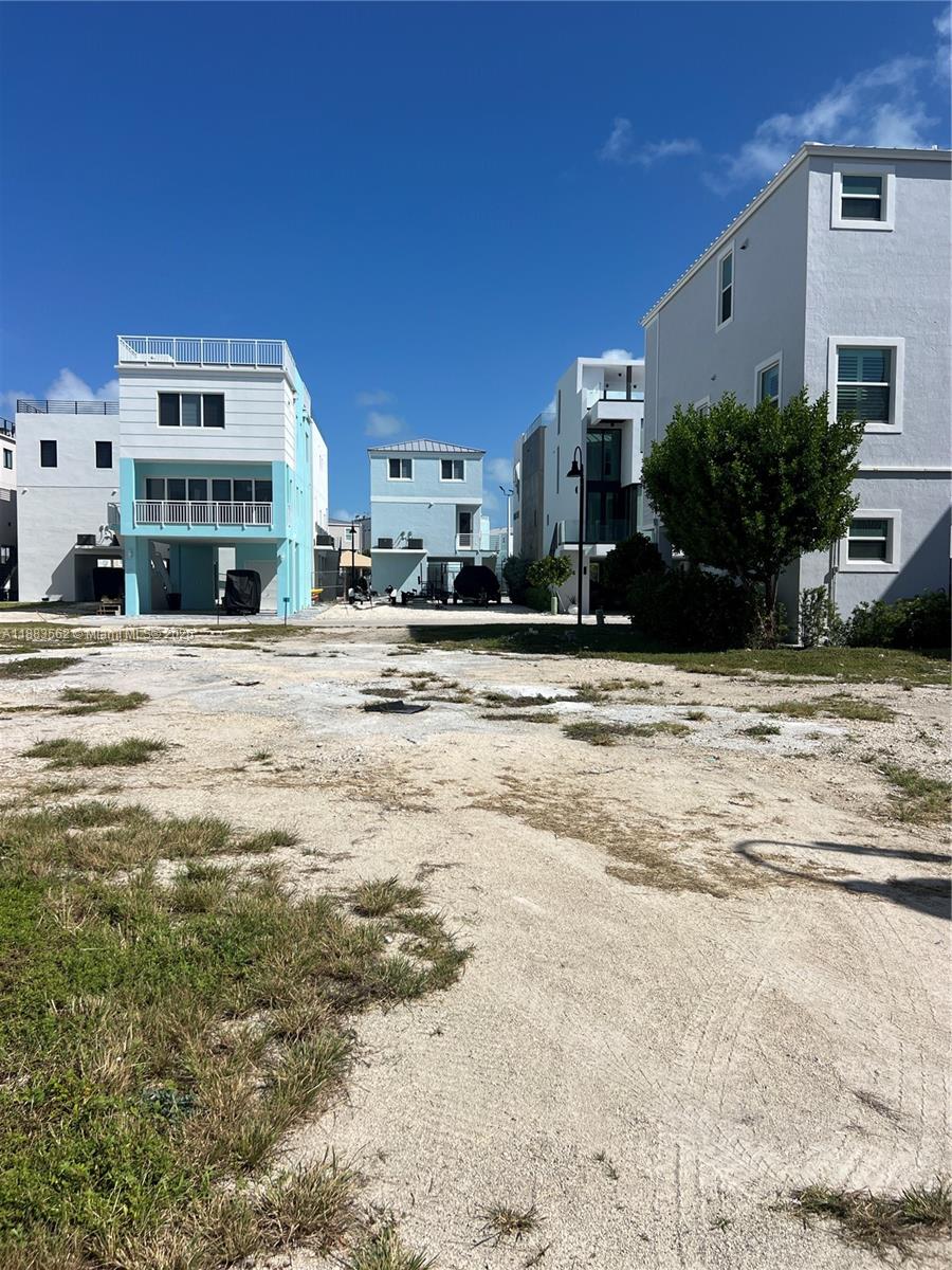   /   sq. ft. $ 2025-09-23 0 Photo