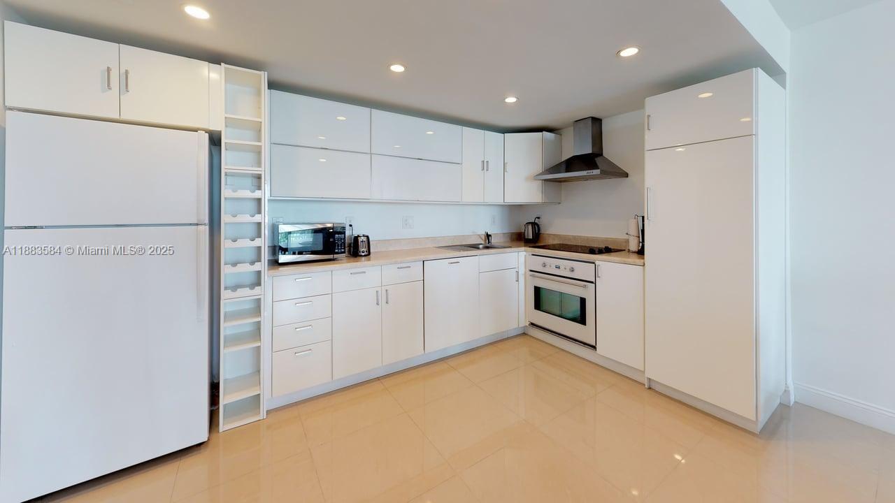 Photo of 19370 Collins Ave  #620, Sunny Isles Beach, Florida, 33160 - 