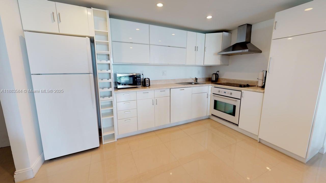Photo of 19370 Collins Ave  #620, Sunny Isles Beach, Florida, 33160 - 