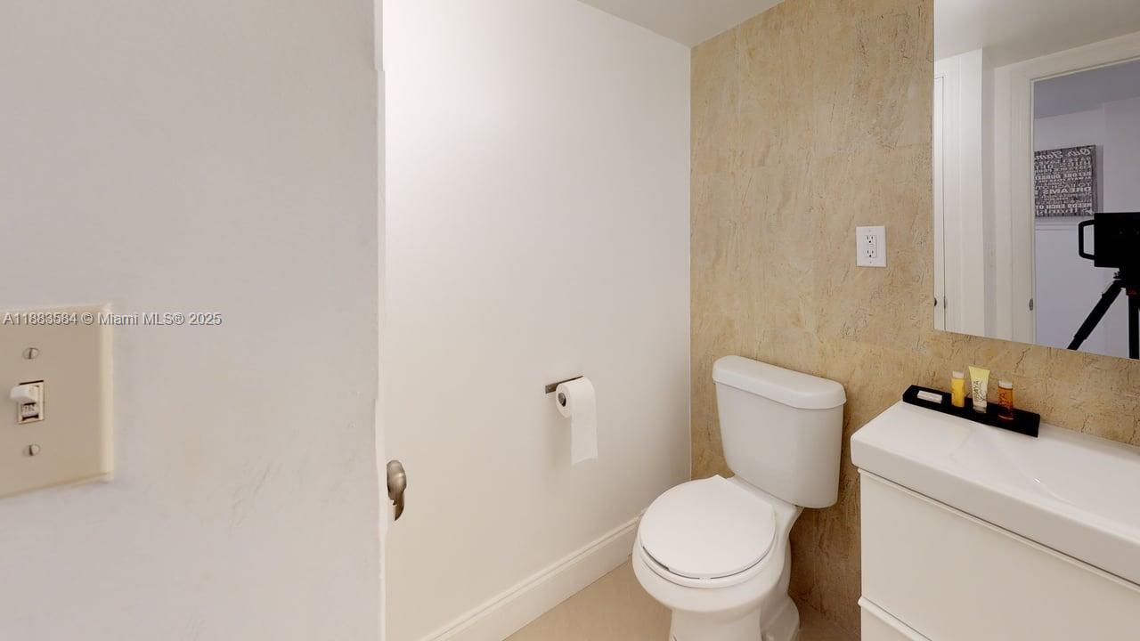 Photo of 19370 Collins Ave  #620, Sunny Isles Beach, Florida, 33160 - 