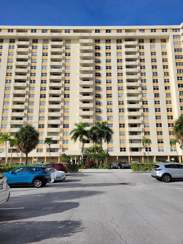 Photo of 1833 Ocean Dr #307, Hallandale Beach, Florida, 33009 -