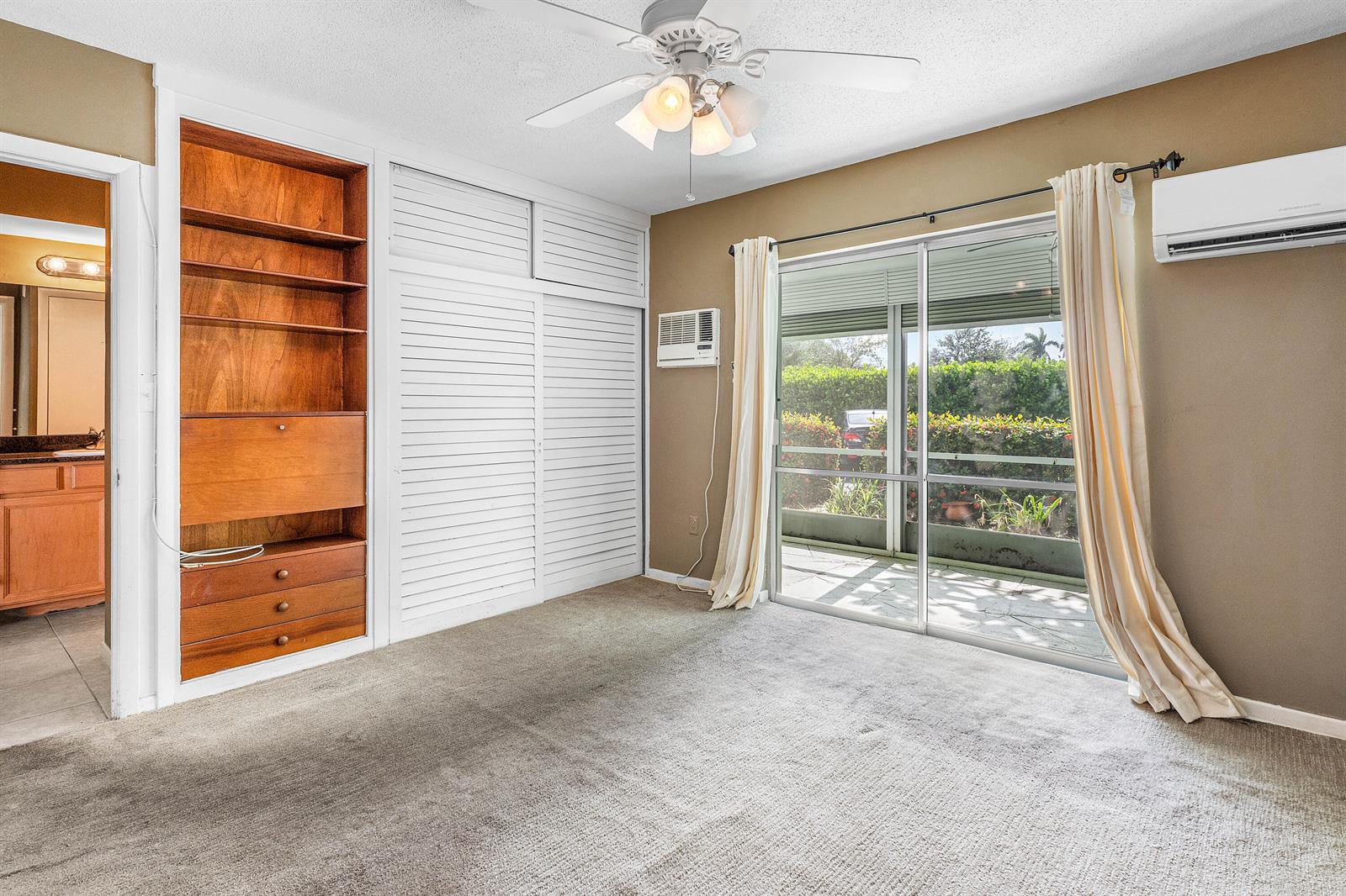 Ver detalles A3 1 / 1 754 sq. ft. $ 2026-06-01 0 foto