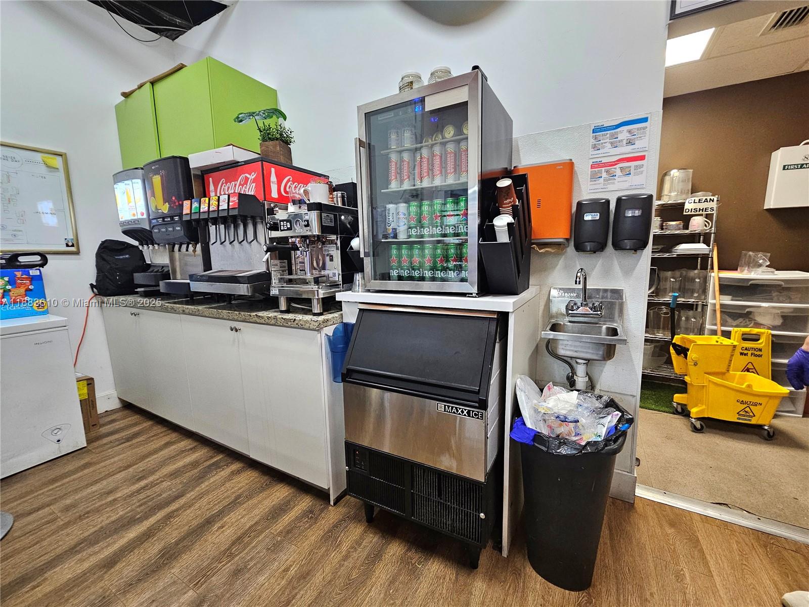   /   sq. ft. $ 2025-09-23 0 Photo