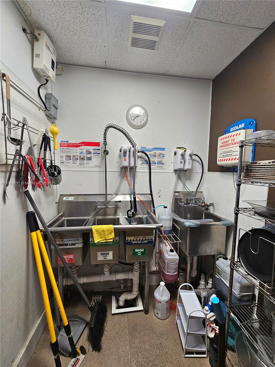   /   sq. ft. $ 2025-09-23 0 Photo