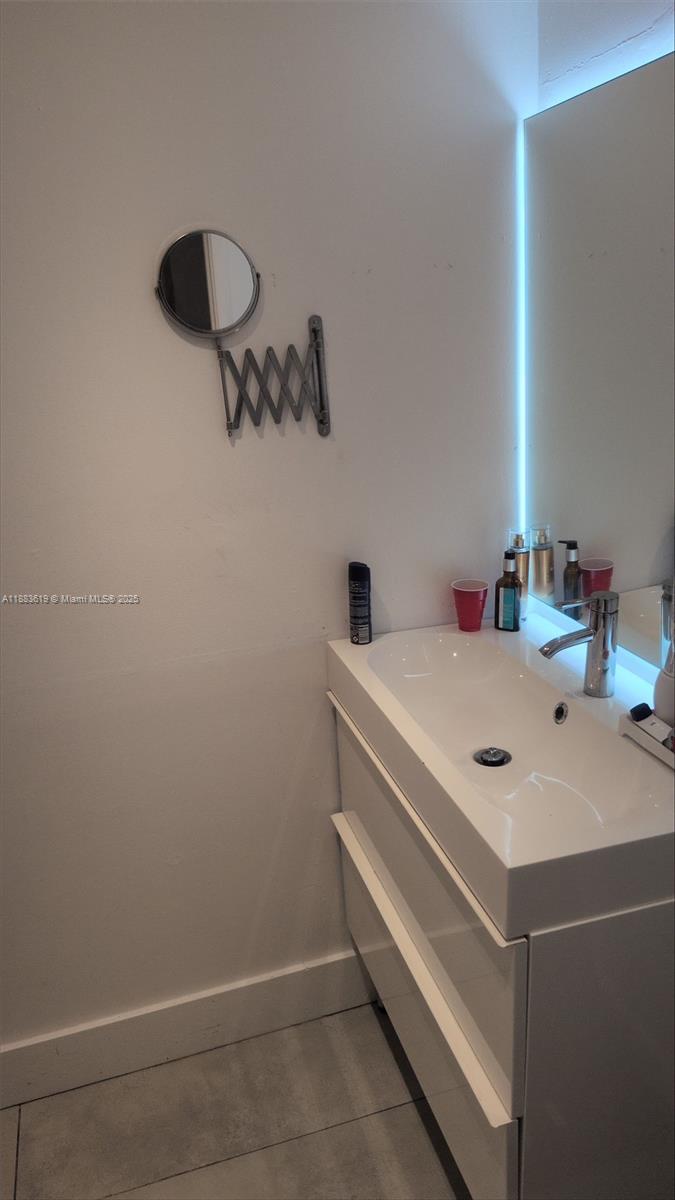 112-2 2 / 2 1036 sq. ft. $ 2025-09-23 0 Photo