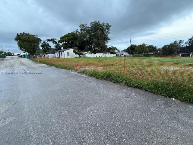   /   sq. ft. $ 2025-09-23 0 foto