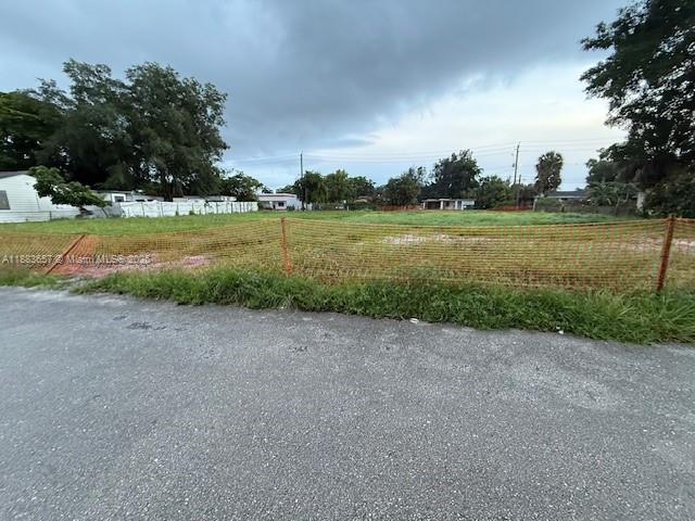   /   sq. ft. $ 2025-09-23 0 foto