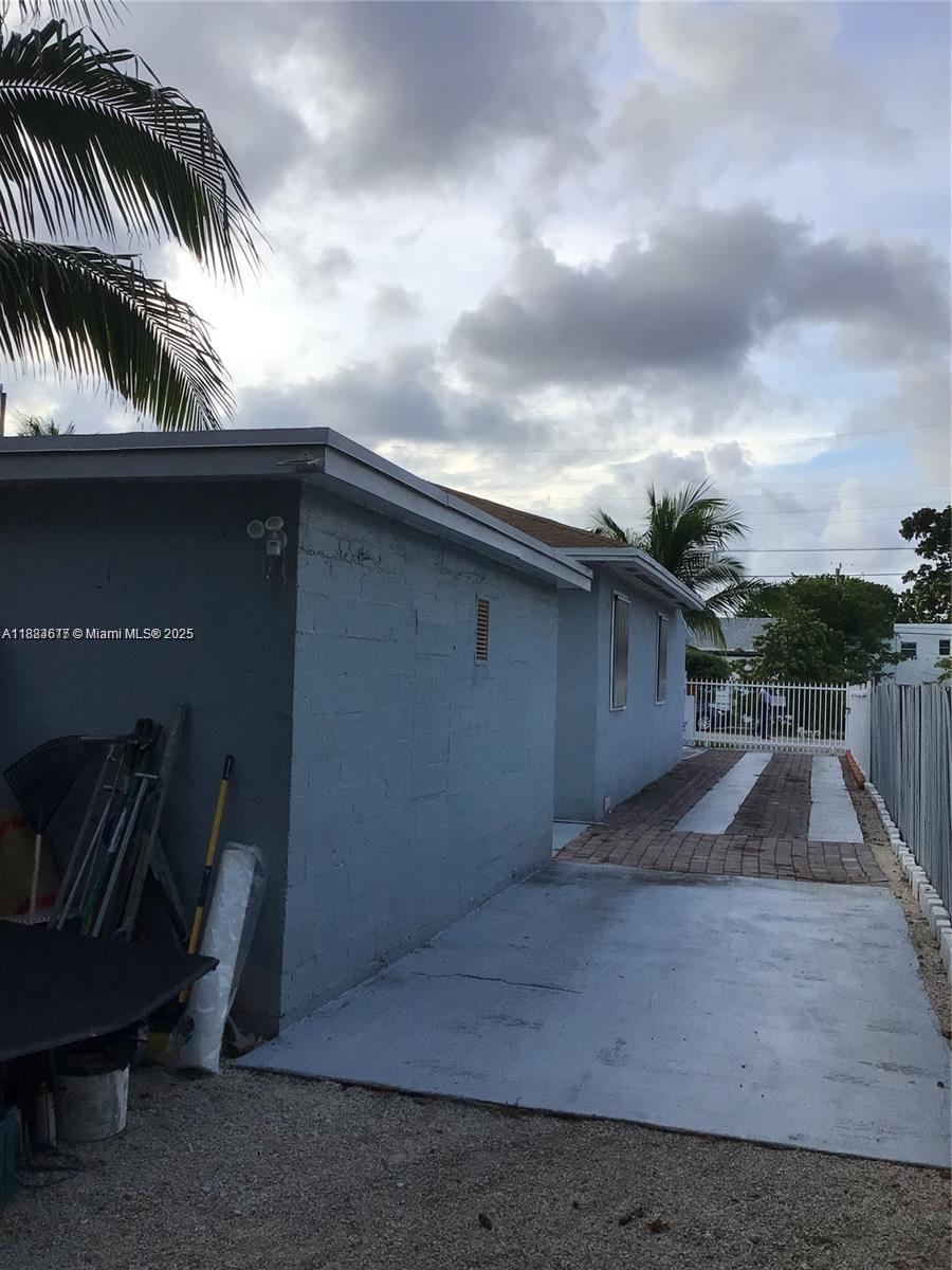   /  2112 sq. ft. $ 2025-09-23 0 foto