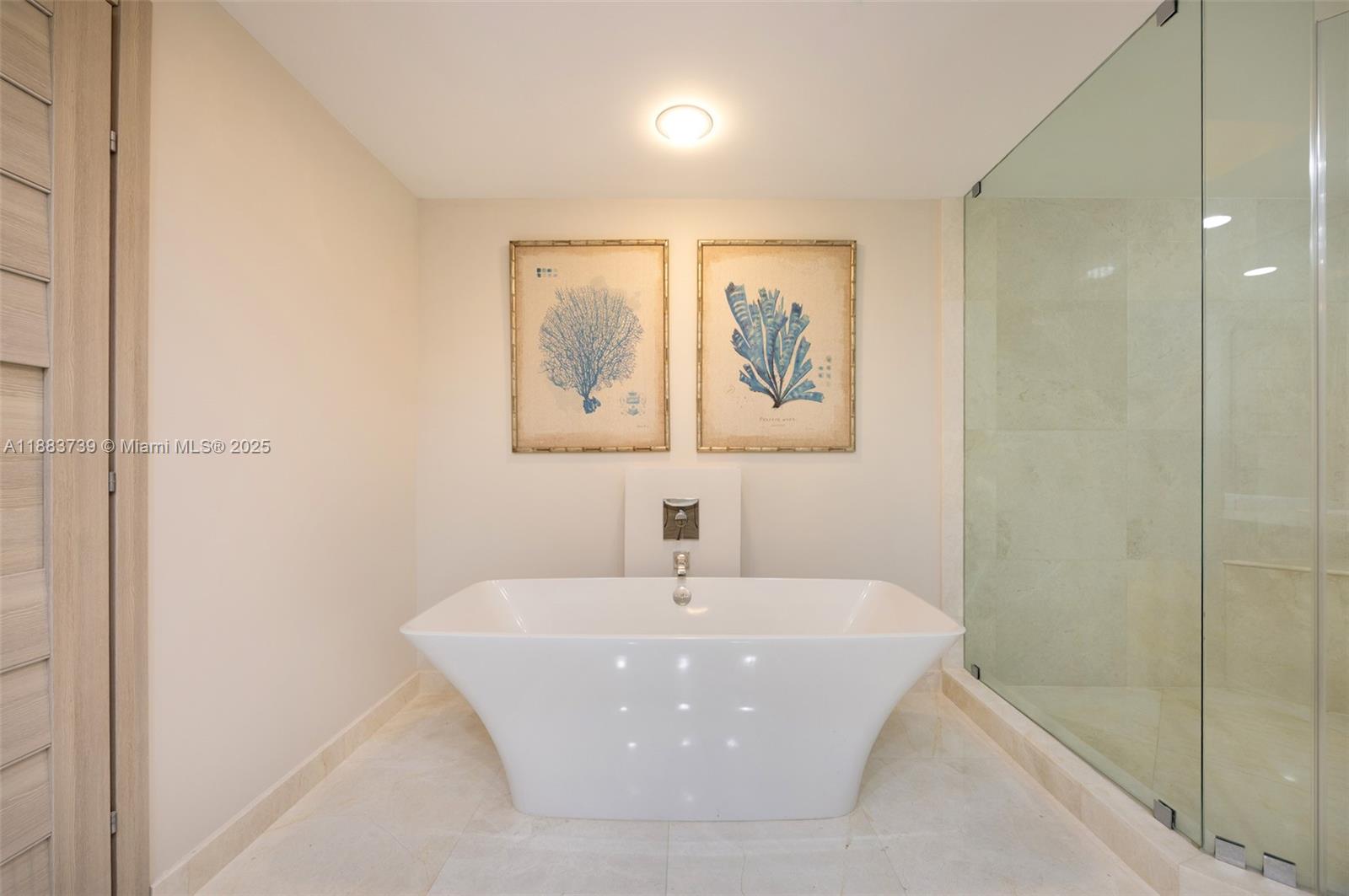 Photo of 17301 Biscayne Blvd  #2009, North Miami Beach, Florida, 33160 - 