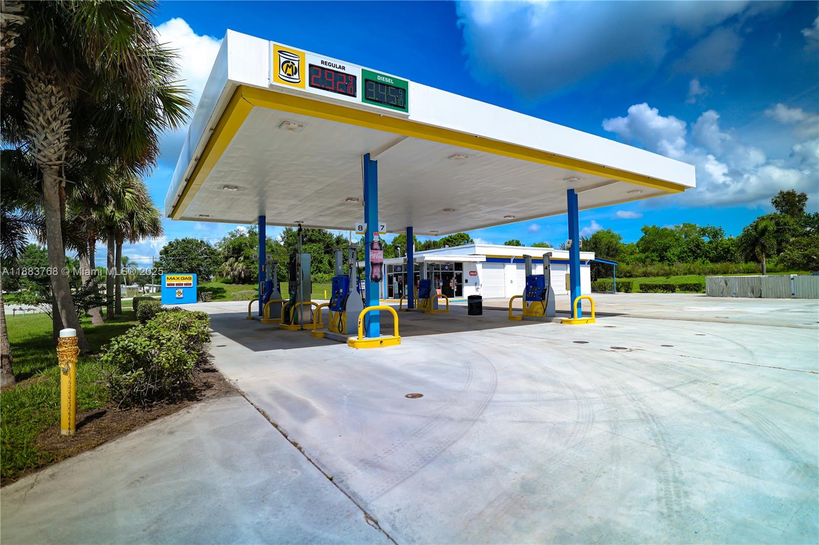See details / sq. ft. $ 2025-09-23 0 Photo
