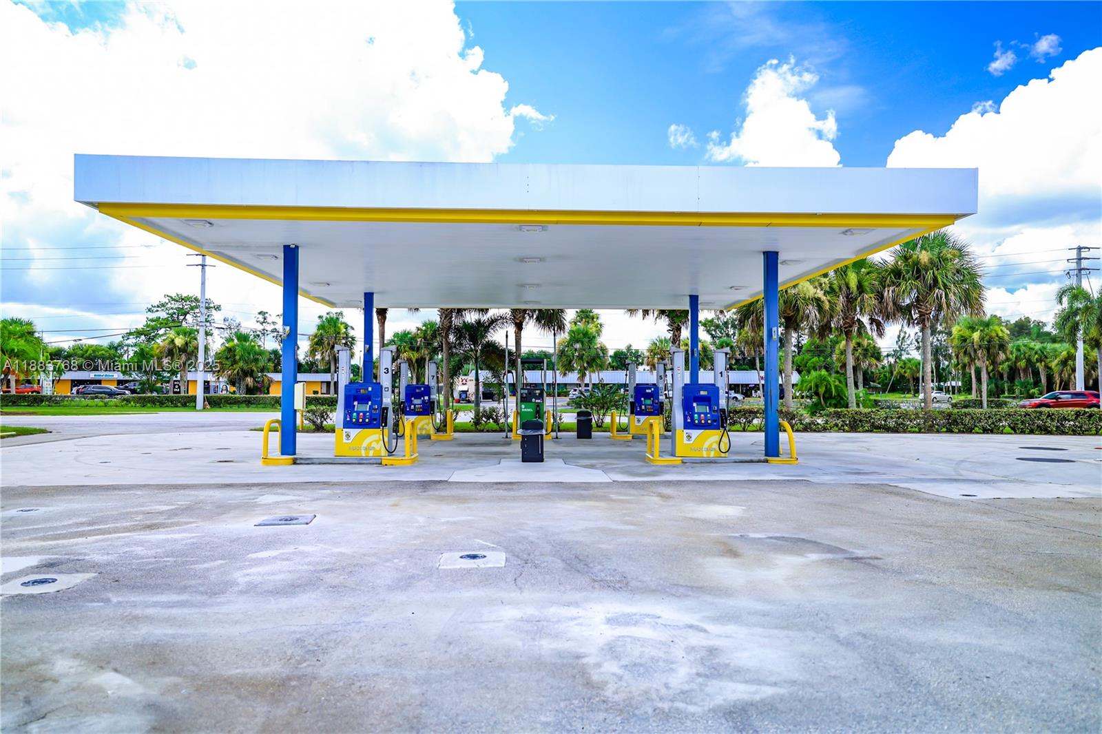 See details / sq. ft. $ 2025-09-23 0 Photo