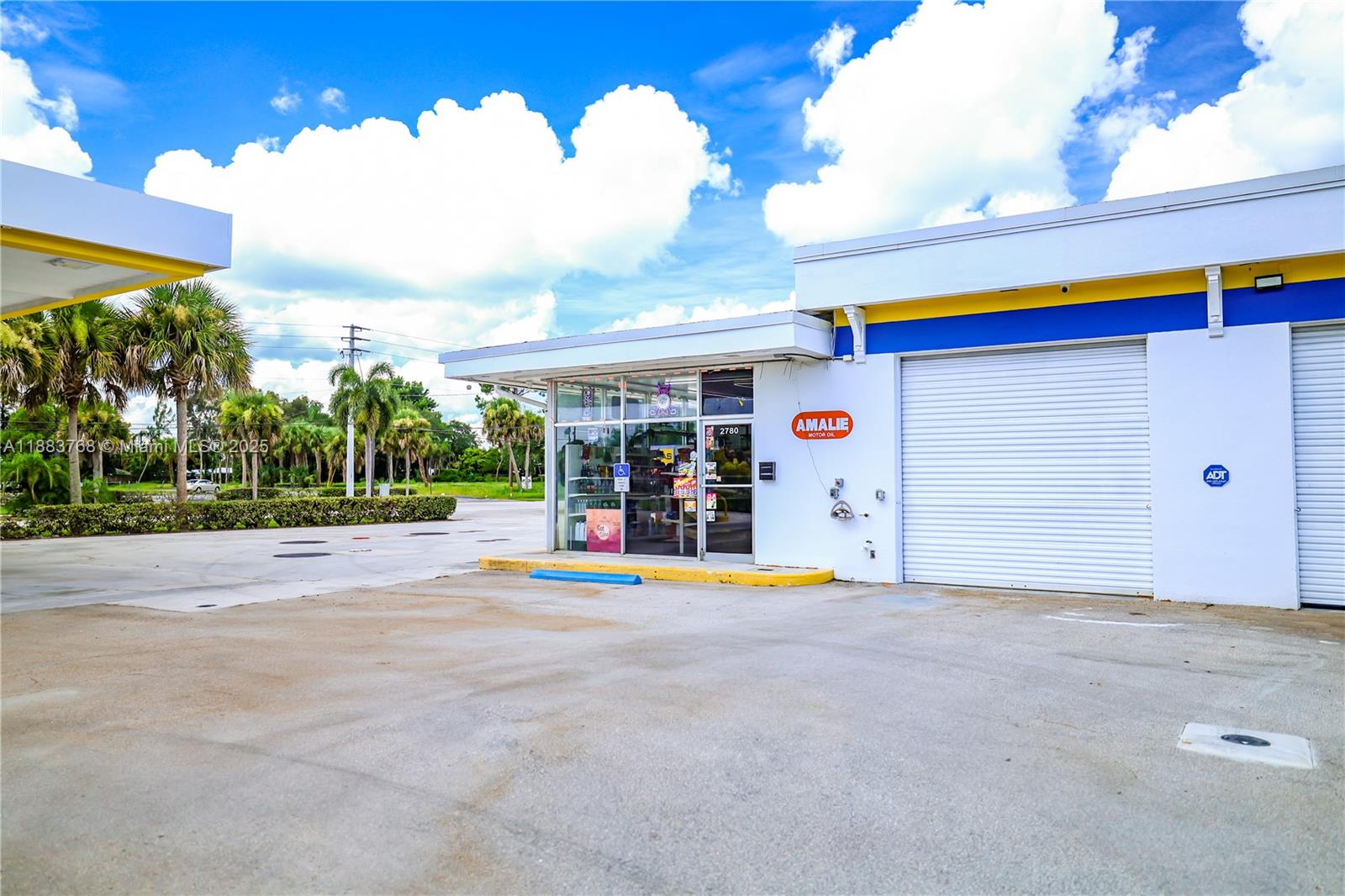 See details / sq. ft. $ 2025-09-23 0 Photo