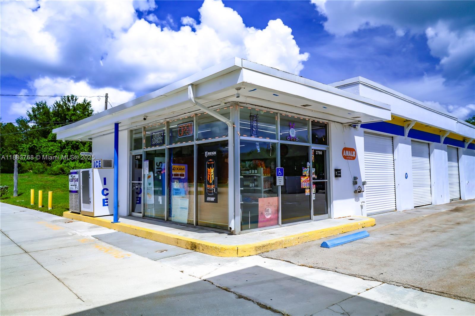 See details / sq. ft. $ 2025-09-23 0 Photo
