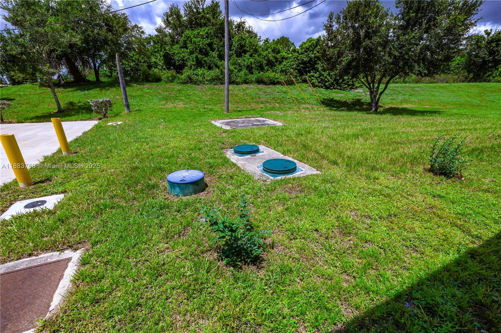 See details / sq. ft. $ 2025-09-23 0 Photo