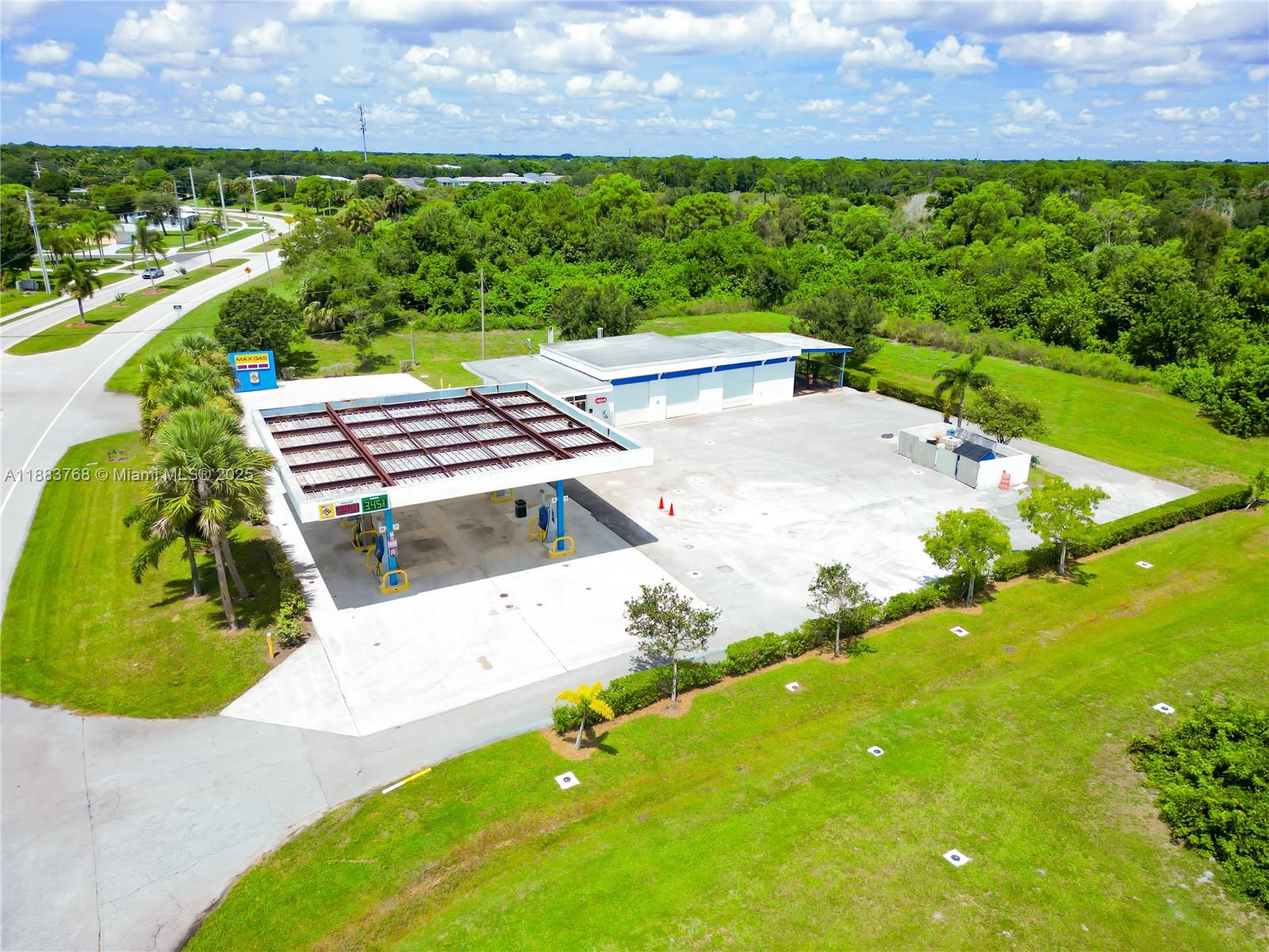 See details / sq. ft. $ 2025-09-23 0 Photo