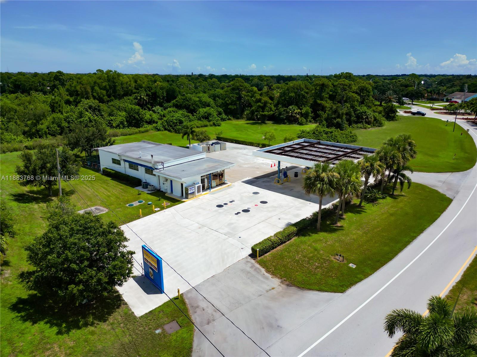 See details / sq. ft. $ 2025-09-23 0 Photo