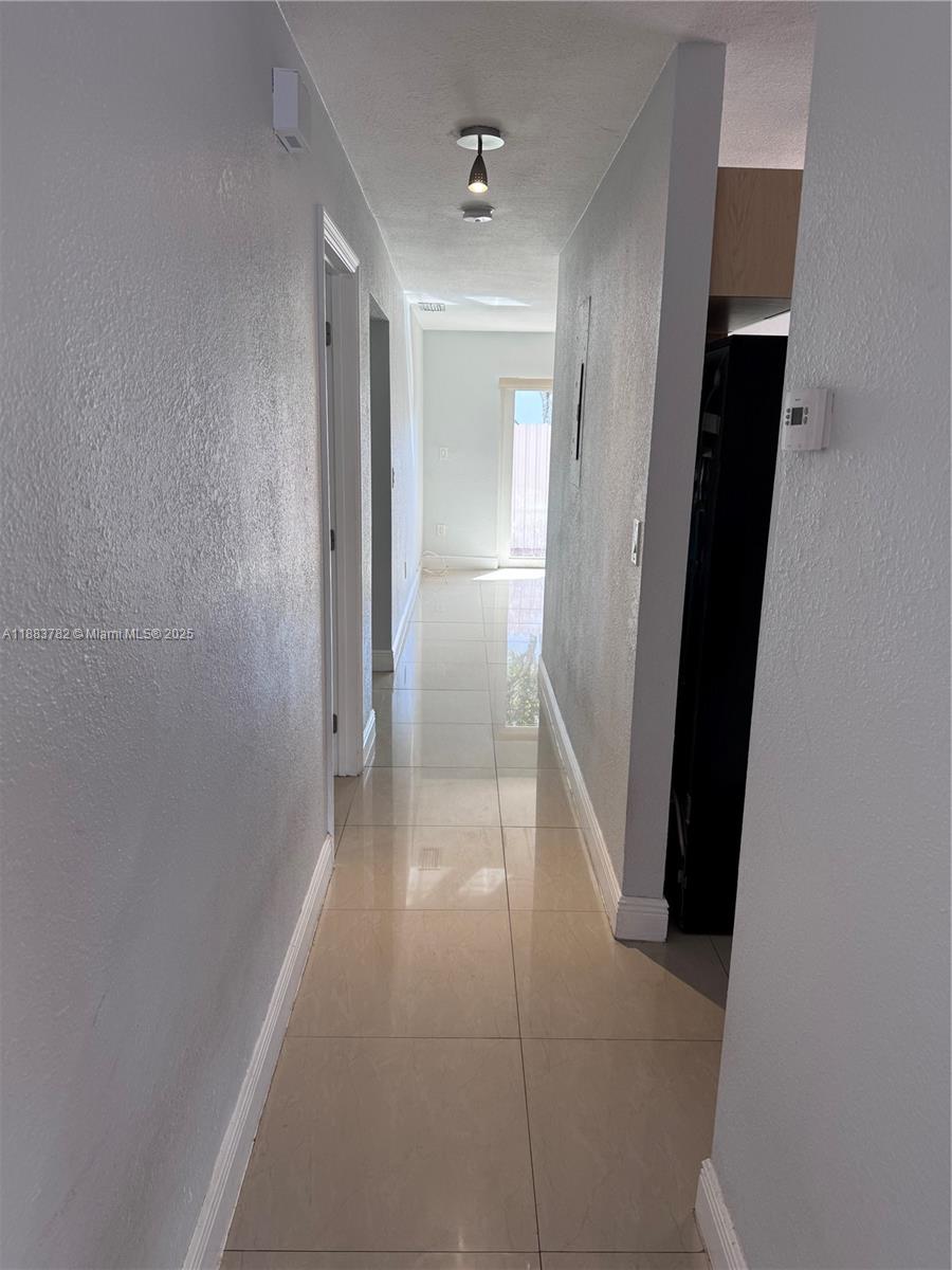 See details / 2255 sq. ft. $ 2025-09-23 0 Photo