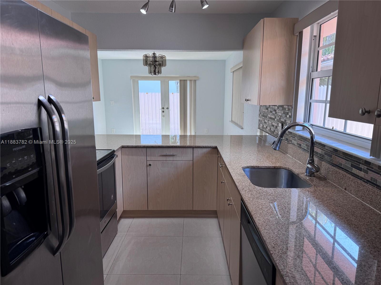 See details / 2255 sq. ft. $ 2025-09-23 0 Photo