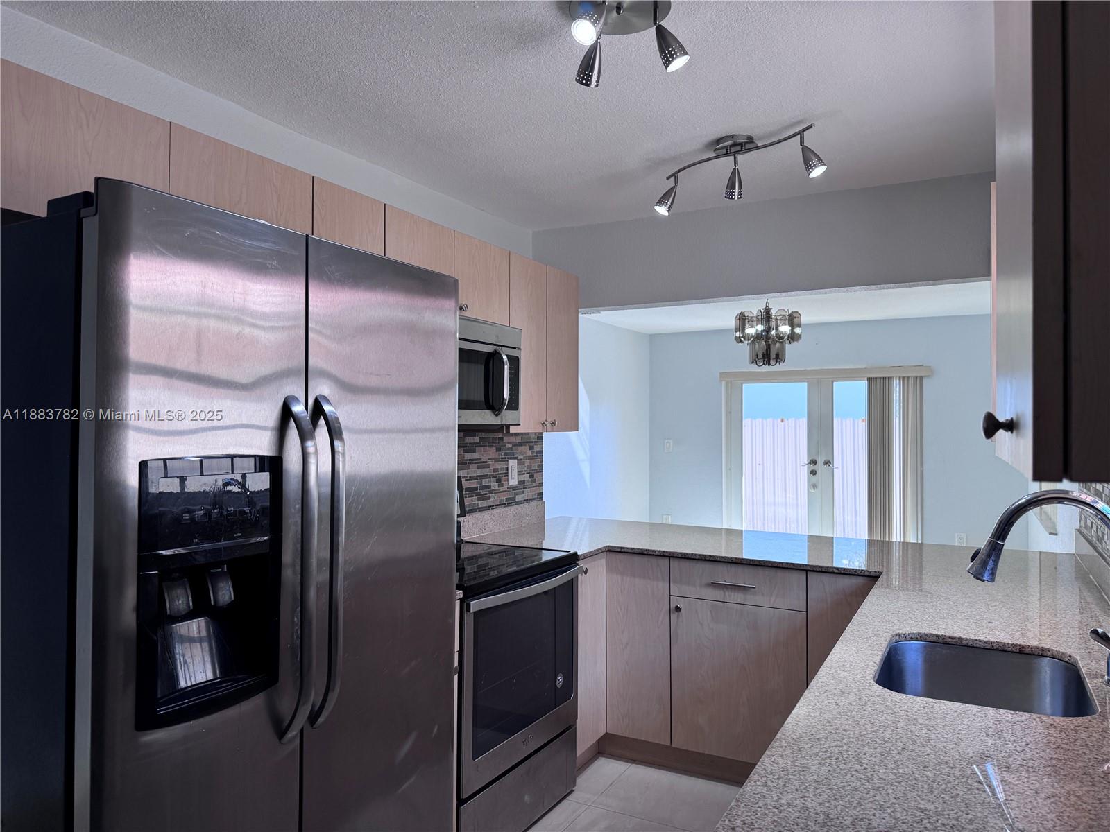 See details / 2255 sq. ft. $ 2025-09-23 0 Photo