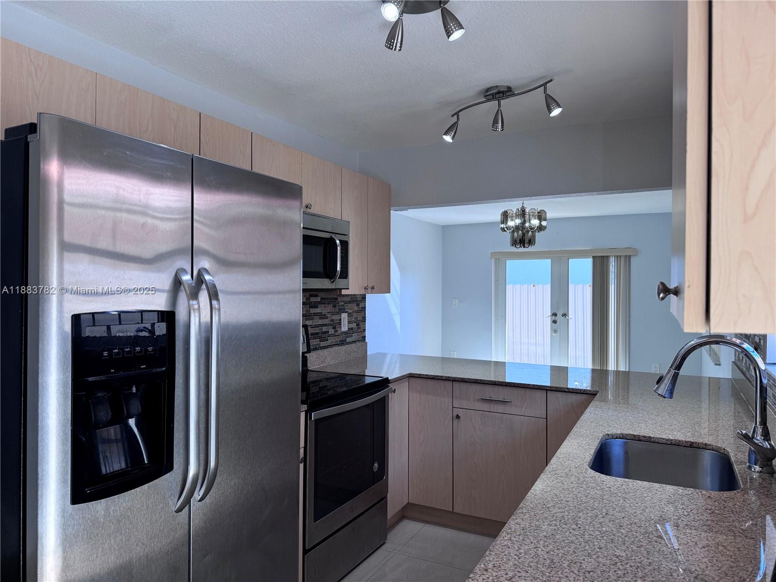 See details / 2255 sq. ft. $ 2025-09-23 0 Photo