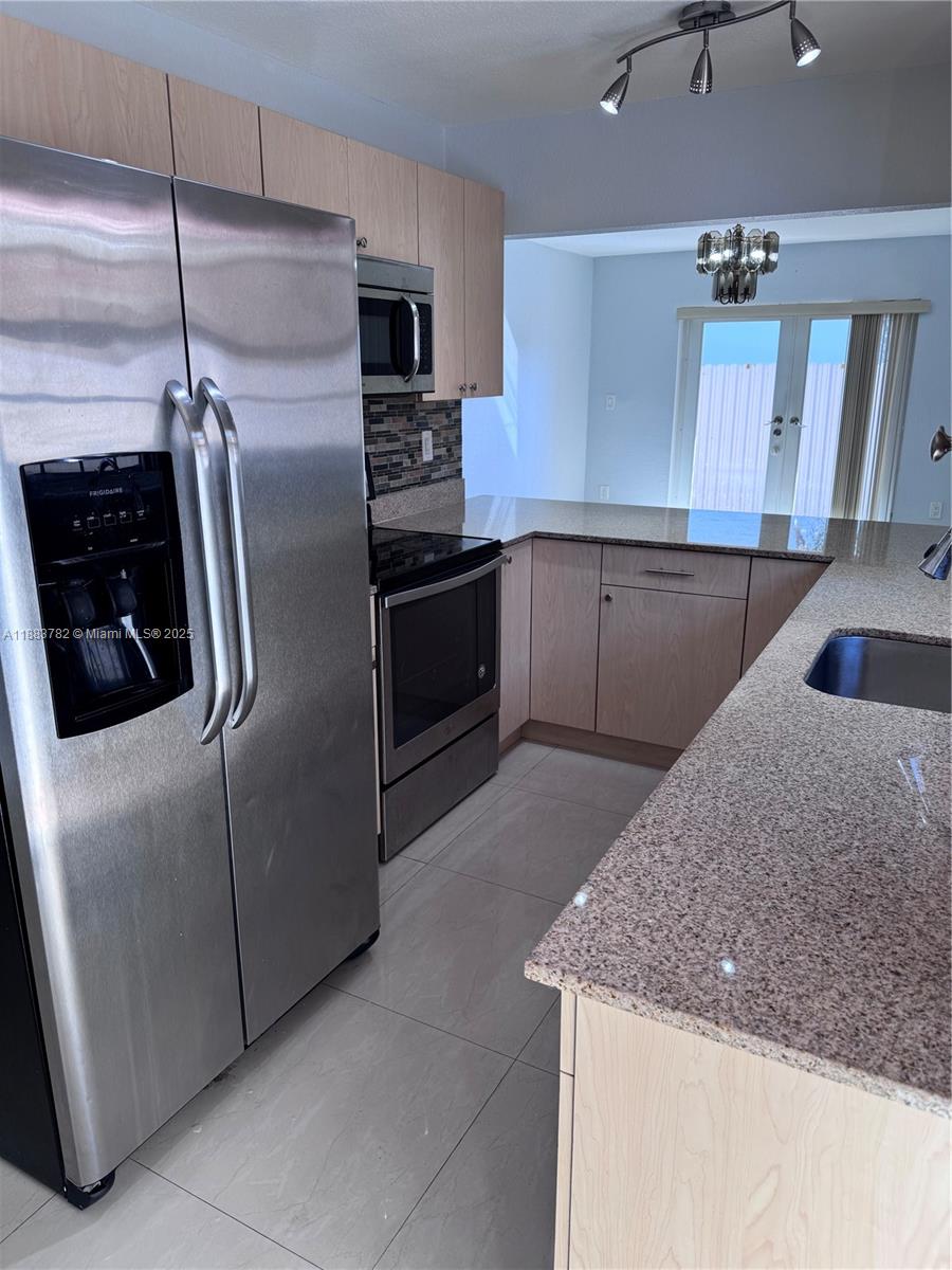 See details / 2255 sq. ft. $ 2025-09-23 0 Photo